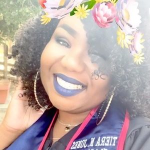 Meet your Posher, Tiera